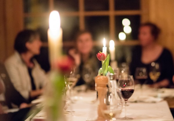 Damen beim Abendessen im Scheffer's Atelerie © Altenmarkt-Zauchensee Tourismus - Nadia Jabli Photography