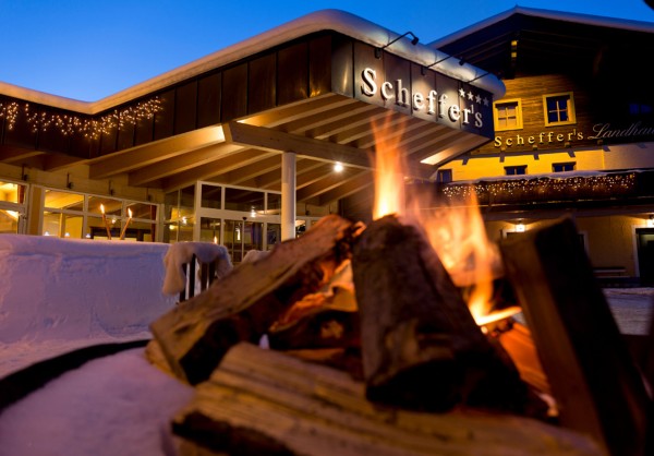 Abendstimmung, Außenaufnahme Hotel Scheffer