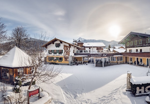 Hotel Scheffer in Altemarkt-Zauchensee, Österreich im Winter