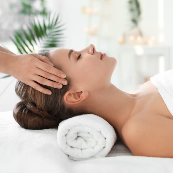 Gemütliche Massage im Urlaub © shutterstock.com