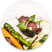 Hauptspeise im Restaurant © shutterstock.com